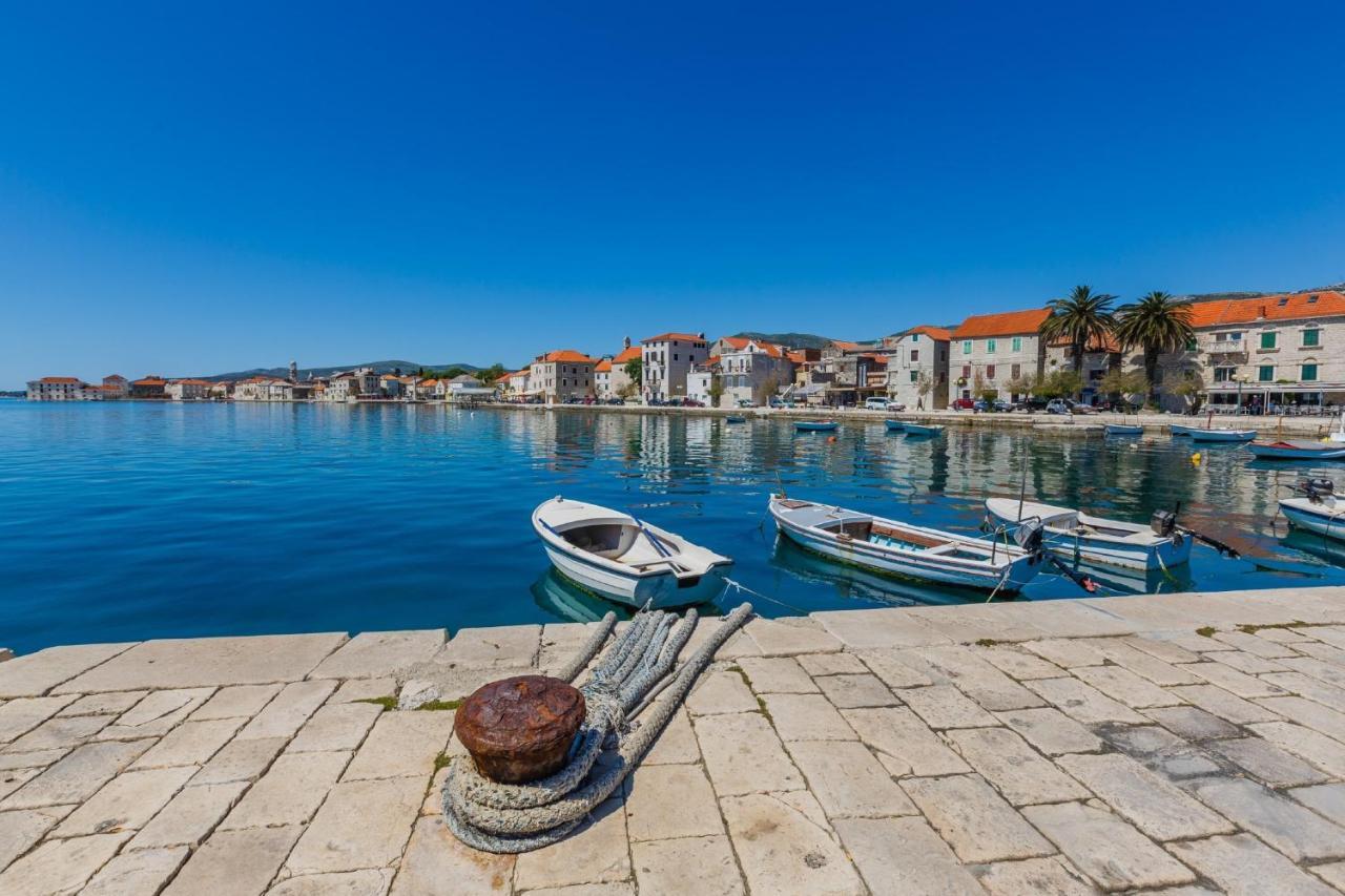 Kaštela Seafront Apartments Karlo מראה חיצוני תמונה