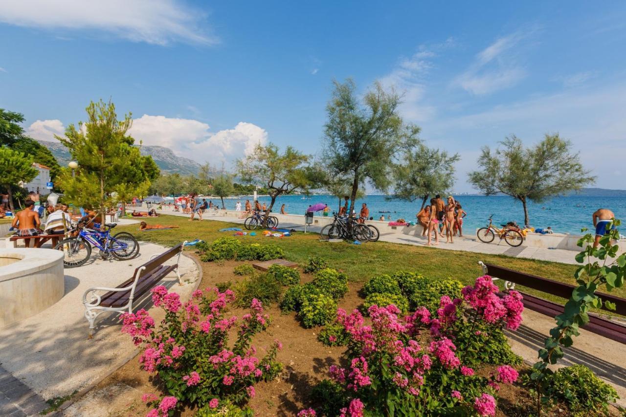 Kaštela Seafront Apartments Karlo מראה חיצוני תמונה