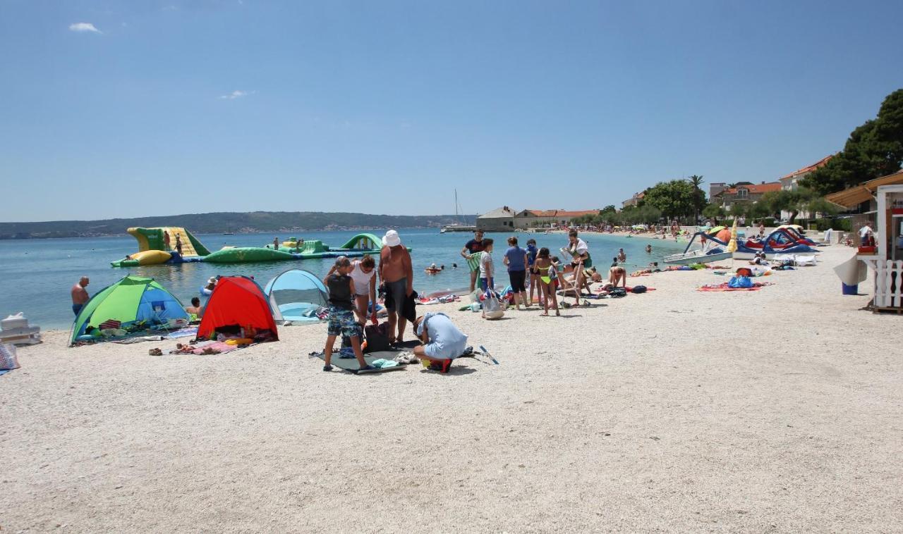 Kaštela Seafront Apartments Karlo מראה חיצוני תמונה
