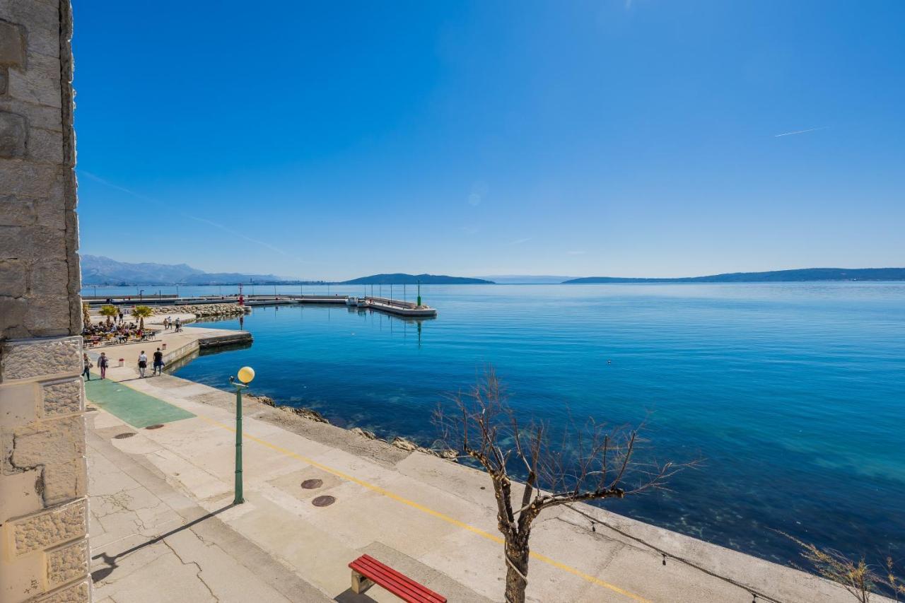 Kaštela Seafront Apartments Karlo מראה חיצוני תמונה