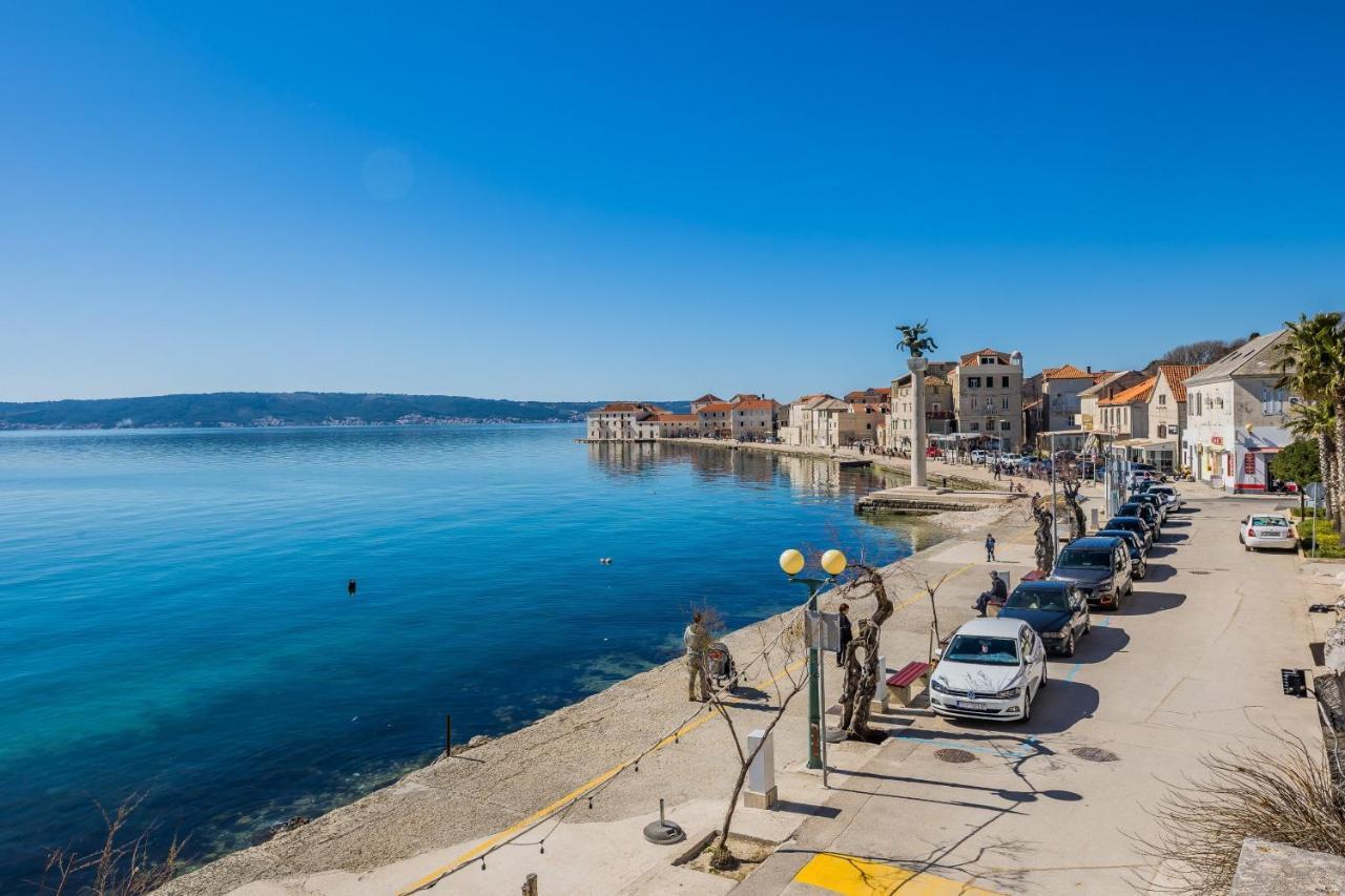 Kaštela Seafront Apartments Karlo מראה חיצוני תמונה