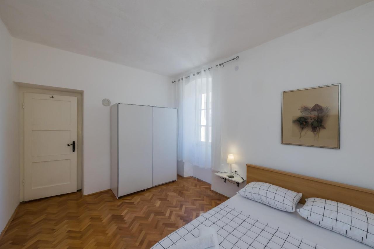 Kaštela Seafront Apartments Karlo מראה חיצוני תמונה